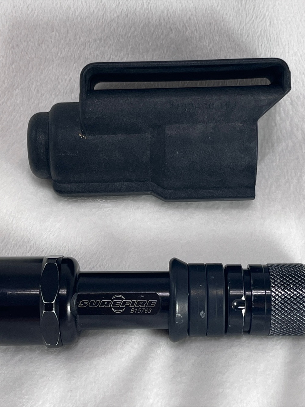 VINTAGE SureFire Z2 CombatLight Tactical Flashlight-Rare Collectible US Patents